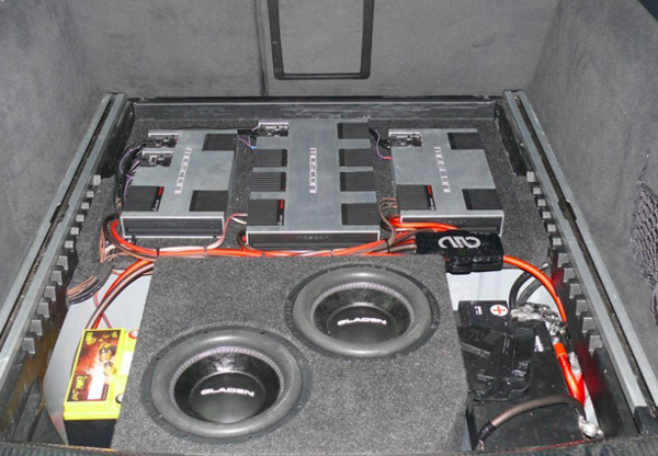 德国奥迪a6 4f avant改装鼓动汽车音响——三禾麦田